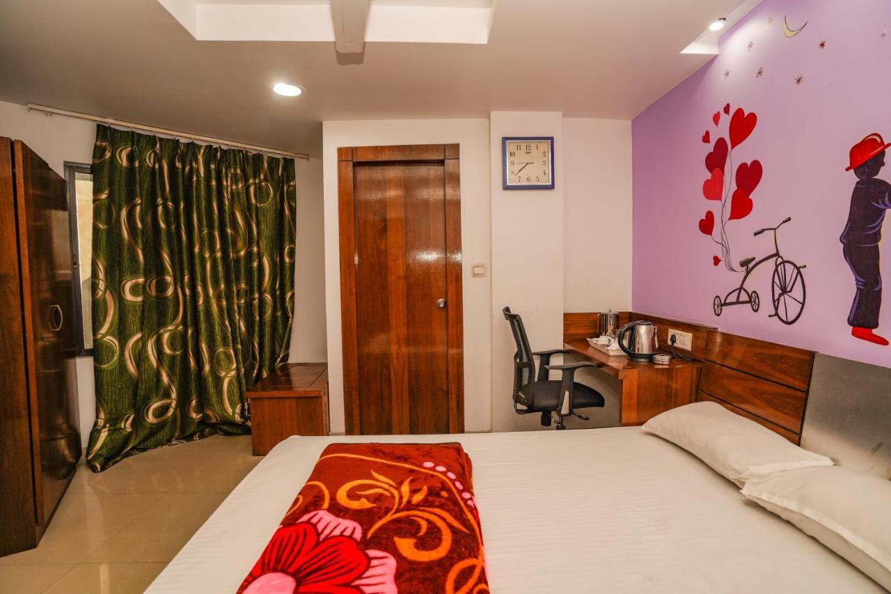 Park Land Hotel Durgāpur Esterno foto