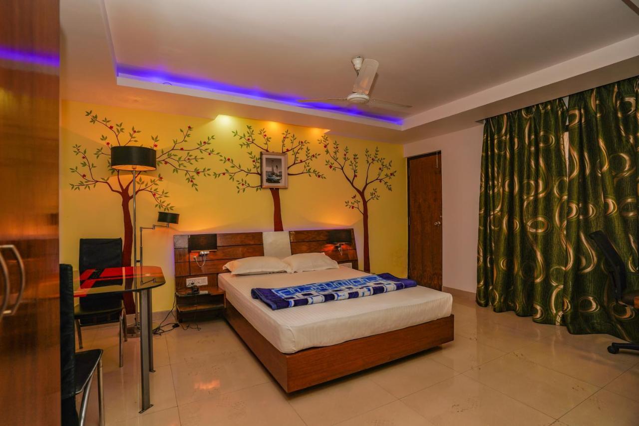 Park Land Hotel Durgāpur Esterno foto